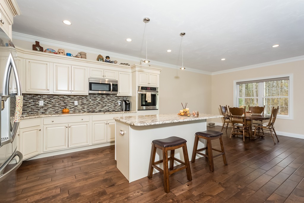 44 Jennings Road Charlton, MA 01507 - Photo 6 of 30 Gallery Image 6