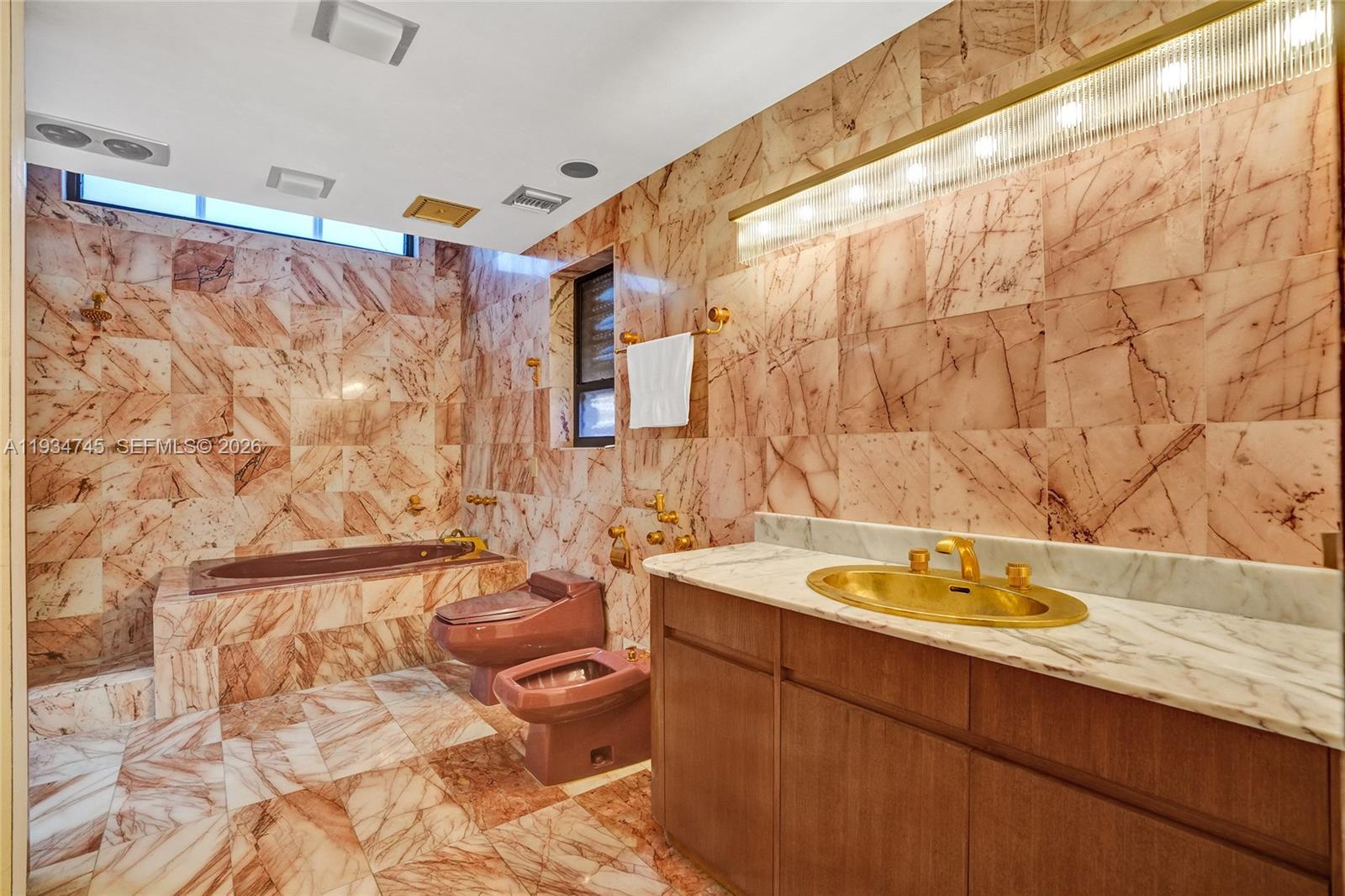 366 West 12th Street Hialeah, FL 33010 - Photo 20 of 99