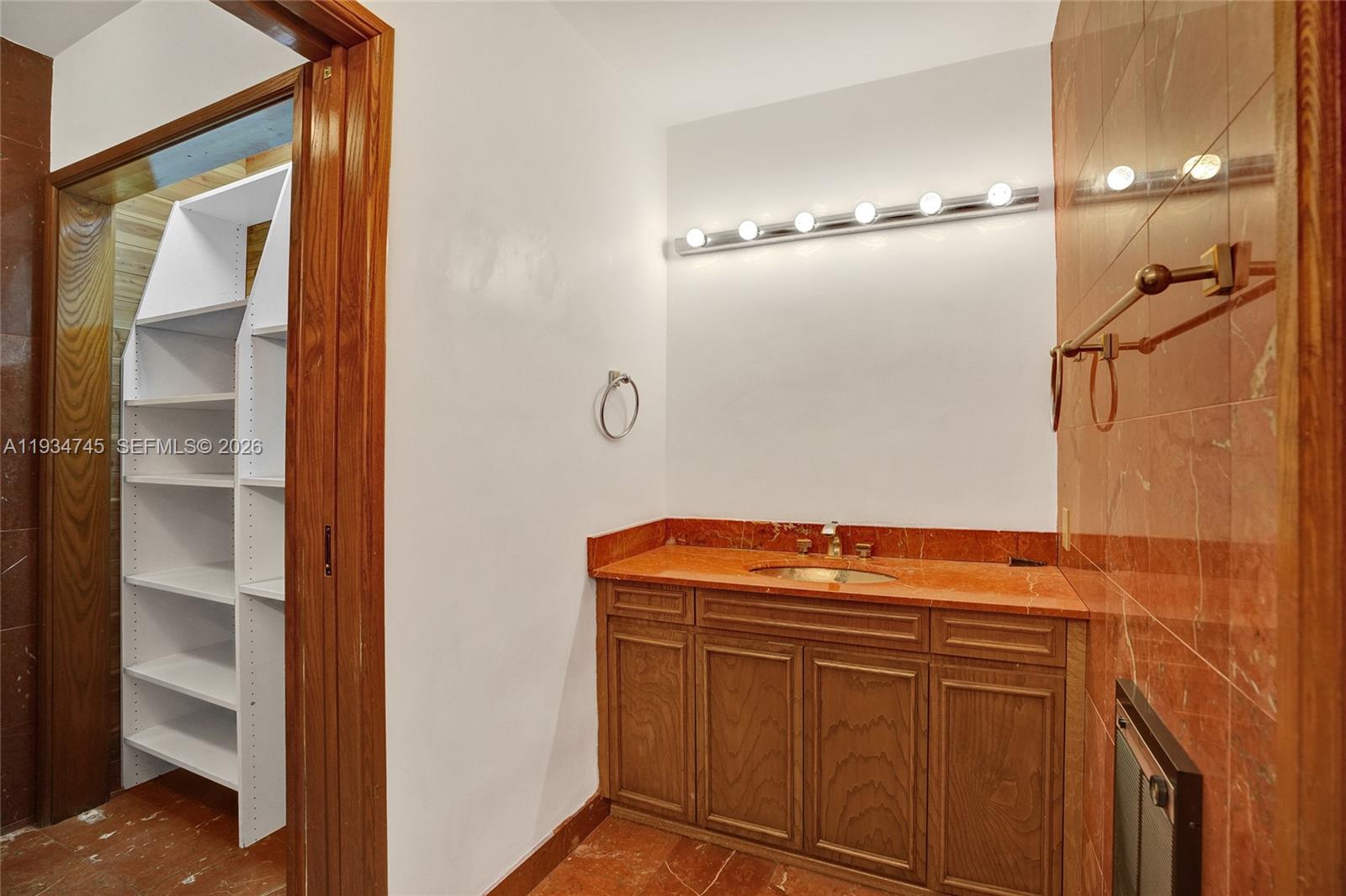 366 West 12th Street Hialeah, FL 33010 - Photo 33 of 99