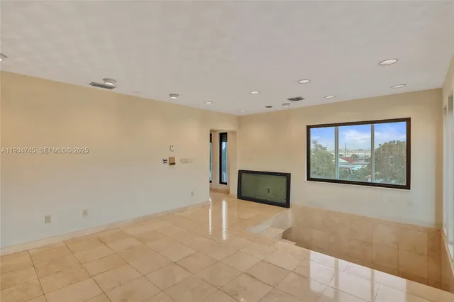 $1,750,000 | 366 West 12th Street, Hialeah, FL 33010