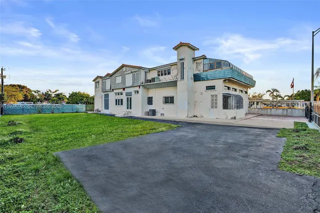 $1,700,000 | 366 West 12th Street, Hialeah, FL 33010