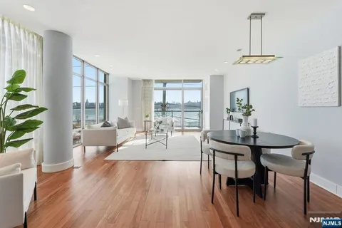 $1,079,000 | 8125 River Road, Unit 4E, North Bergen, NJ 07047