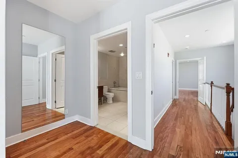 $1,079,000 | 8125 River Road, Unit 4E, North Bergen, NJ 07047