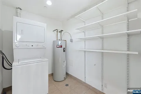 $1,079,000 | 8125 River Road, Unit 4E, North Bergen, NJ 07047