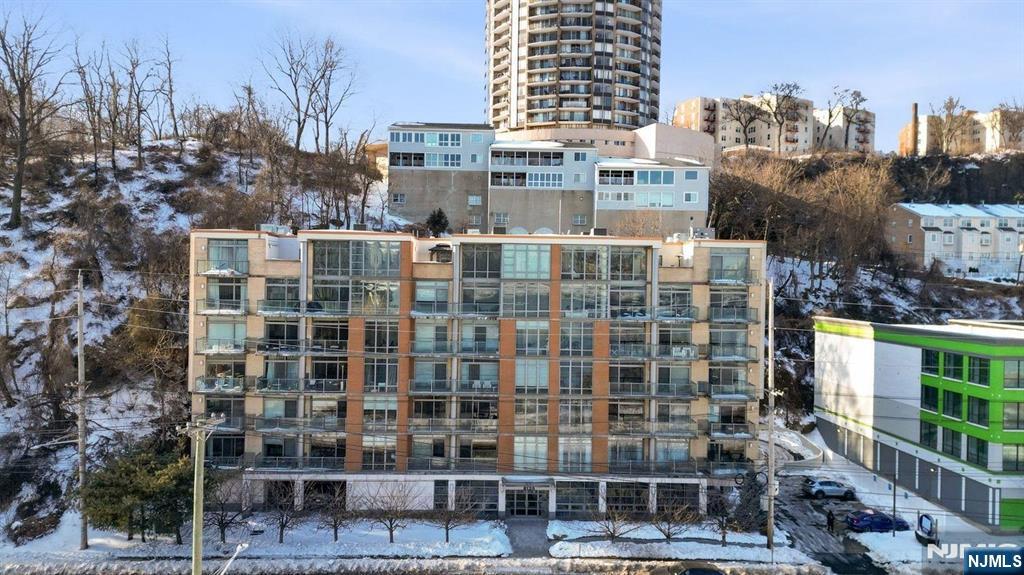 8125 River Road, Unit 4E North Bergen, NJ 07047 - Photo 33 of 35 a building view