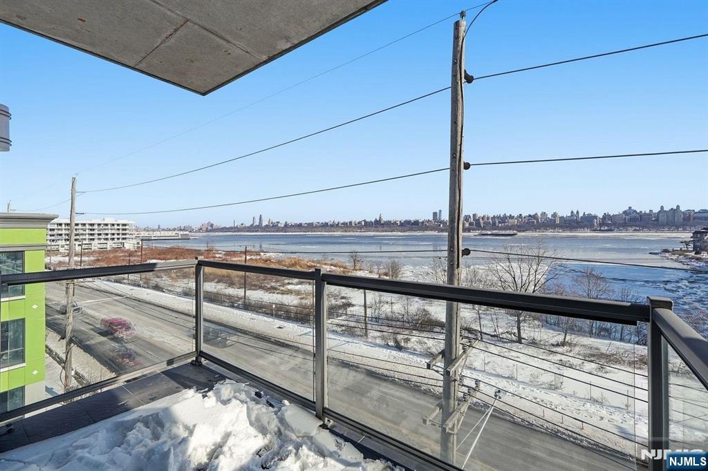 8125 River Road, Unit 4E North Bergen, NJ 07047 - Photo 6 of 35 a view of outdoor space with city view