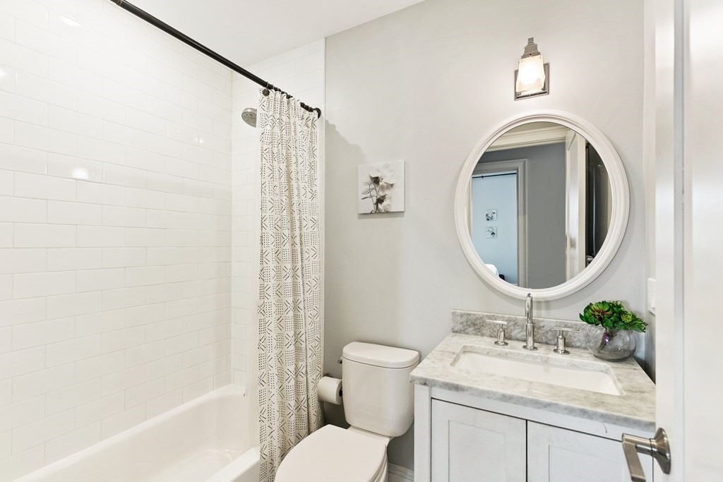 31 Claflin Road, Unit 3 Brookline, MA 02445 - Photo 24 of 29