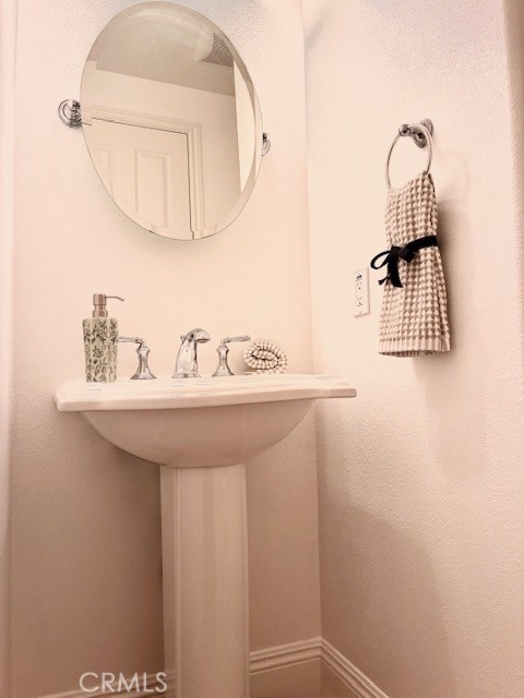 3374 Crosspointe Court Simi Valley, CA 93065 - Photo 11 of 54