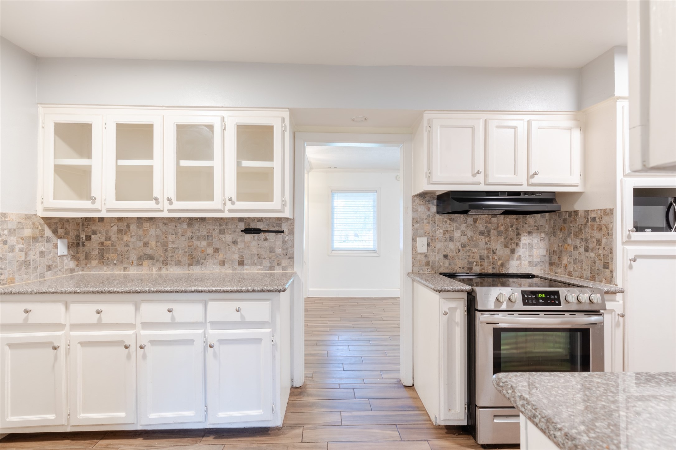 6131 Grape Street Houston, TX 77074 - Photo 6 of 41