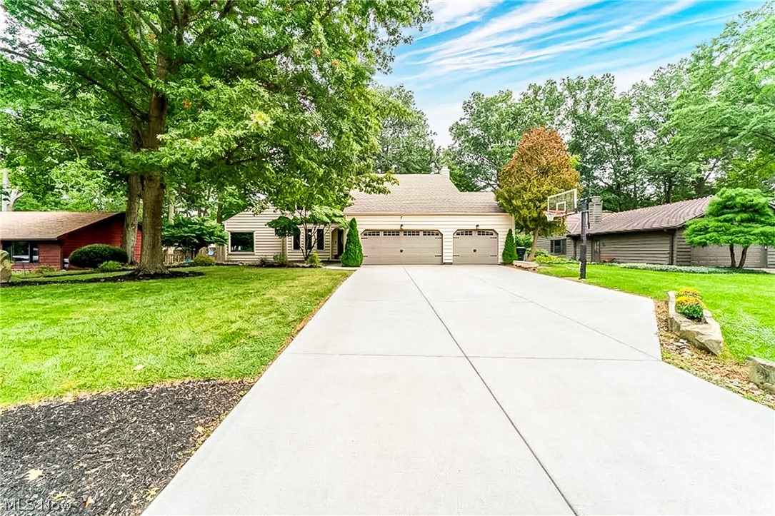 427 Armour Road Avon Lake, OH 44012 - Photo 2 of 48 Gallery Image 2