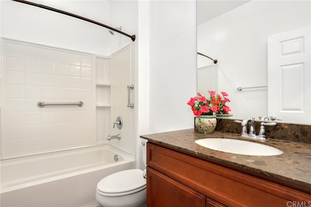 5266 Corte Cidra Hemet, CA 92545 - Photo 8 of 44