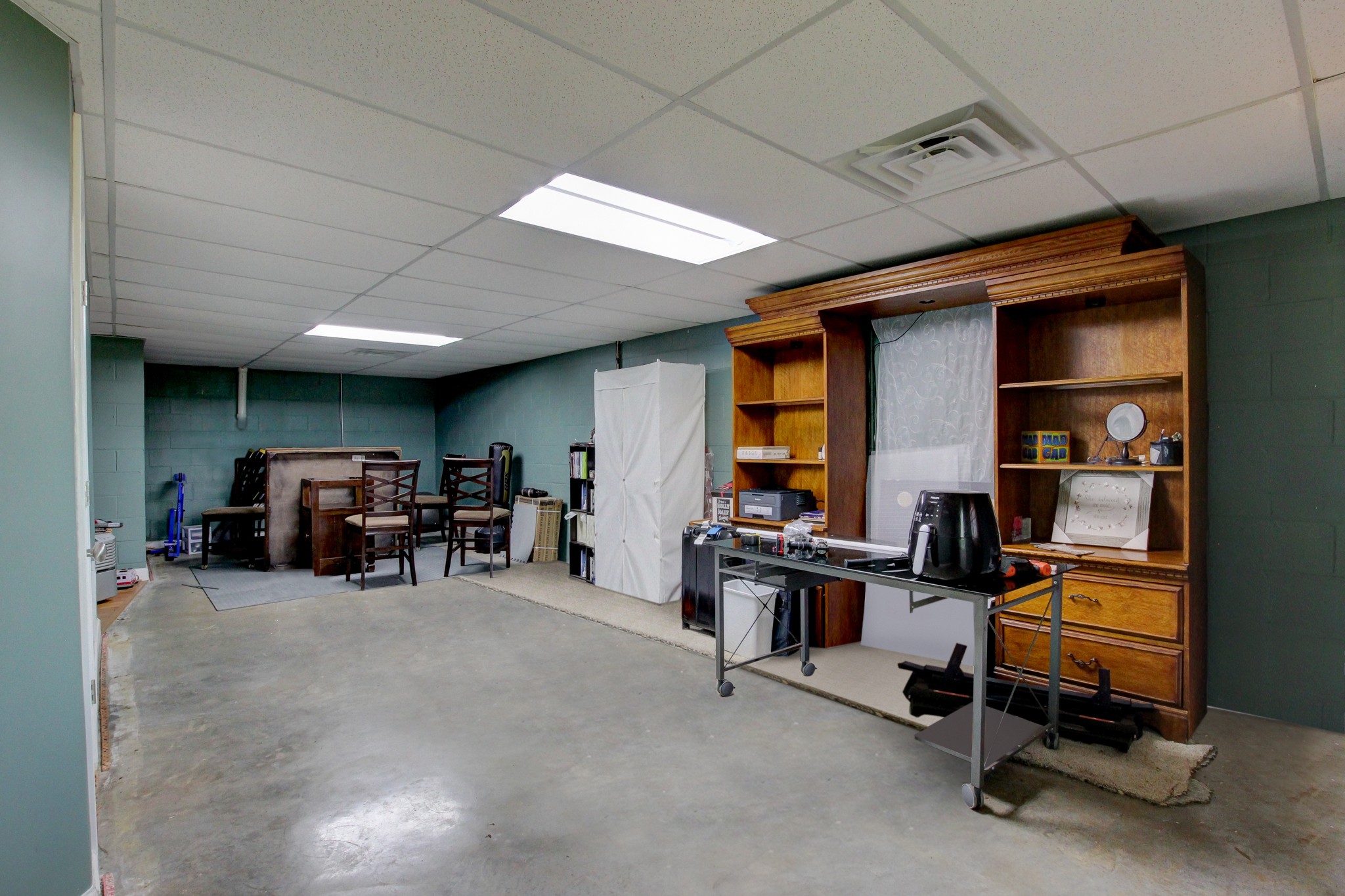 2907 Rome Lane Clarksville, TN 37040 - Photo 18 of 20 a view of a room with furniture and a chandelier