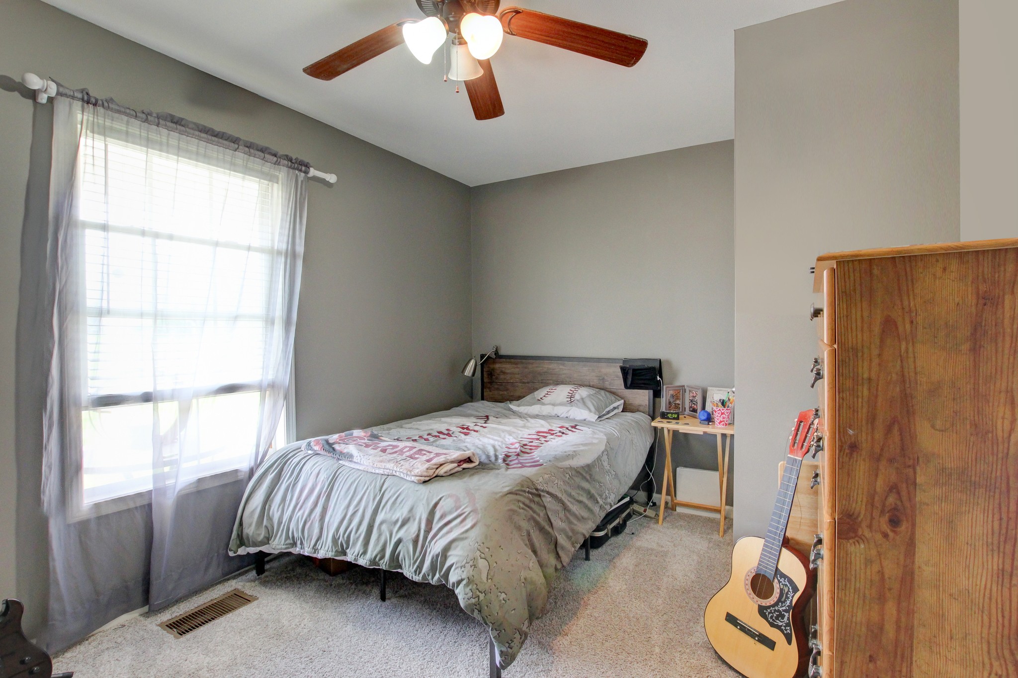 2907 Rome Lane Clarksville, TN 37040 - Photo 10 of 20 a bedroom with a bed and a window