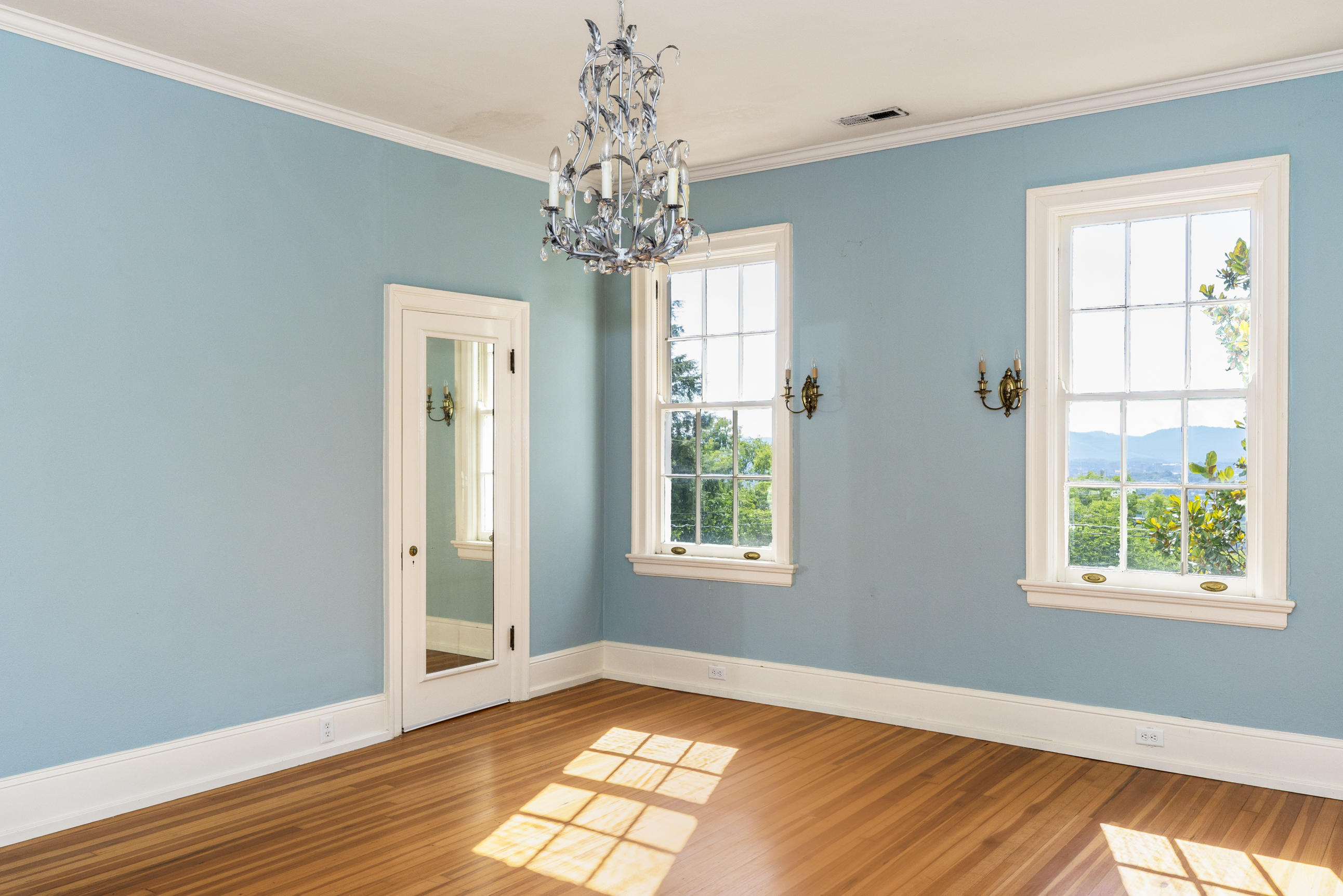 130 North Crest Road Chattanooga, TN 37404 - Photo 22 of 36 _DSC2326-Edit