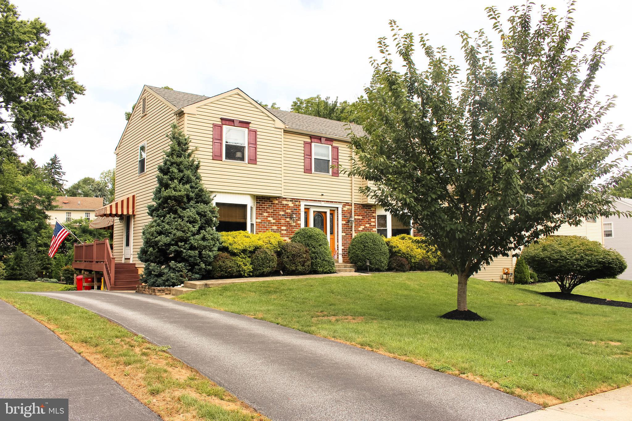 38 St Davids Road Springfield, PA 19064 - Photo 1 of 28
