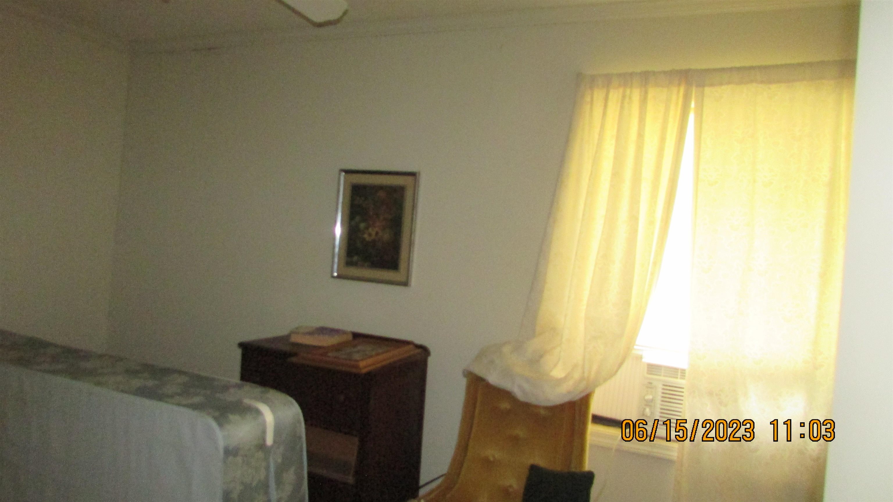 938 Greenview Road Collierville, TN 38017 - Photo 11 of 21 a room with a bed and a window