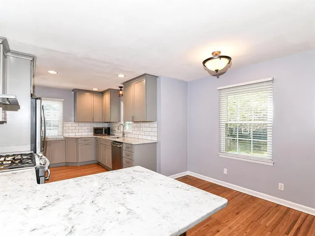 $2,100 | 2407 Baur Drive, Indianapolis, IN 46220