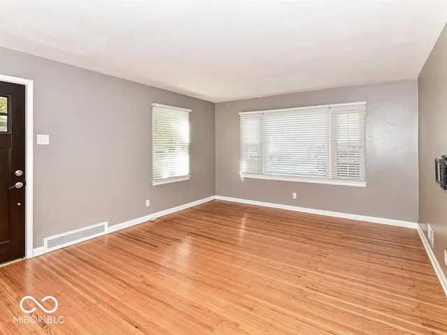 $2,100 | 2407 Baur Drive, Indianapolis, IN 46220