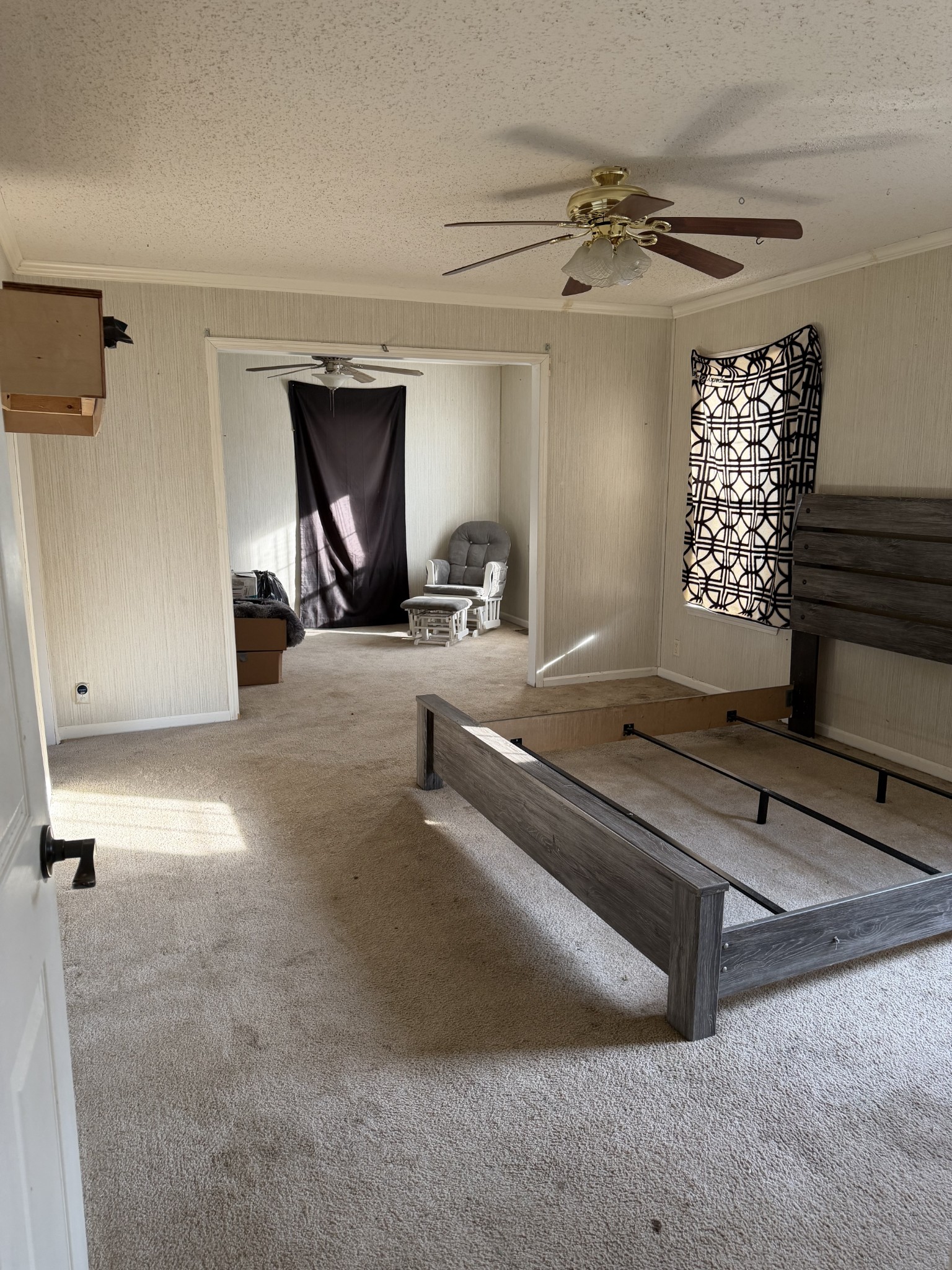 7010 Lynchburg Road Winchester, TN 37398 - Photo 7 of 22 a room with gym equipment and large mirror