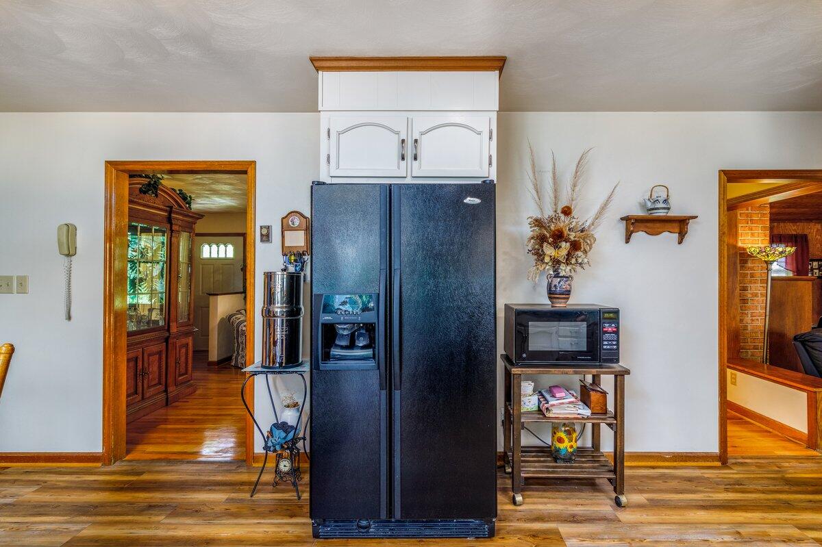 4043 Country Club Road Troutville, VA 24175 - Photo 8 of 39 kitchen fridge