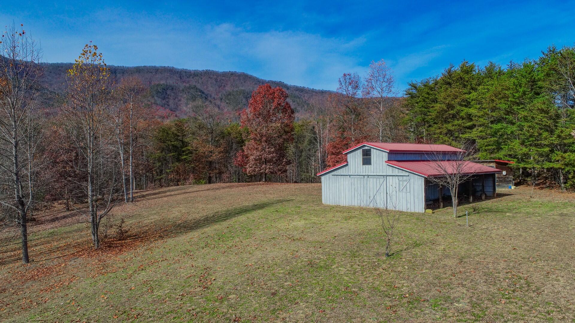 880 Home Pines Way Cosby, TN 37722 - Photo 33 of 40 33.4
