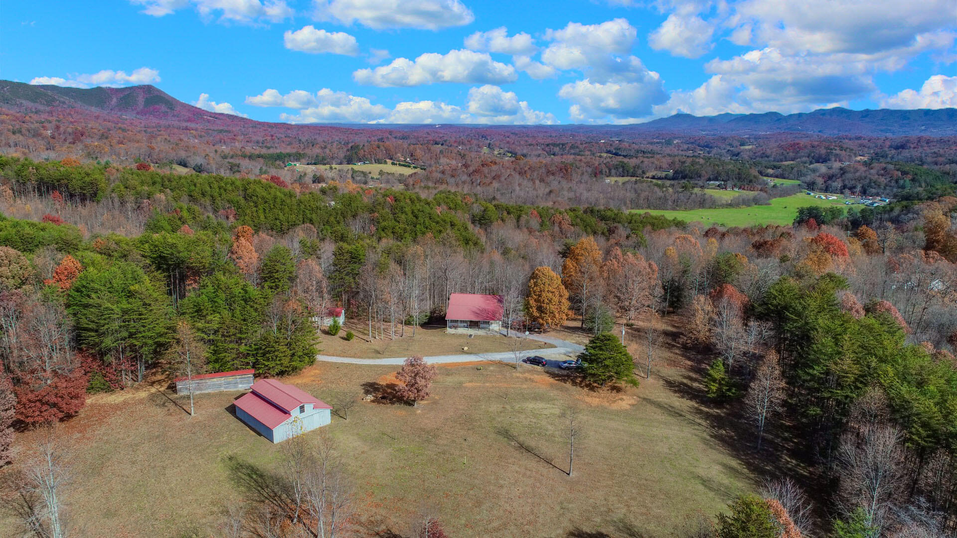 880 Home Pines Way Cosby, TN 37722 - Photo 8 of 40 7ps