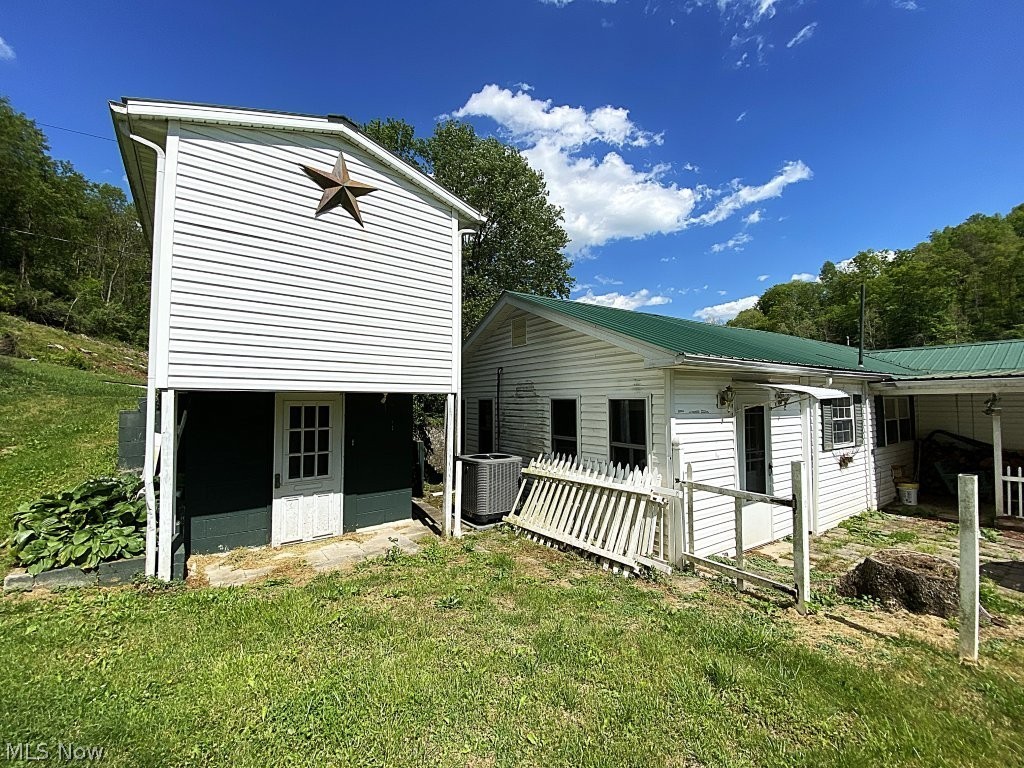 2174 Middle Fork Road Reedy, WV 25270 - Photo 44 of 50