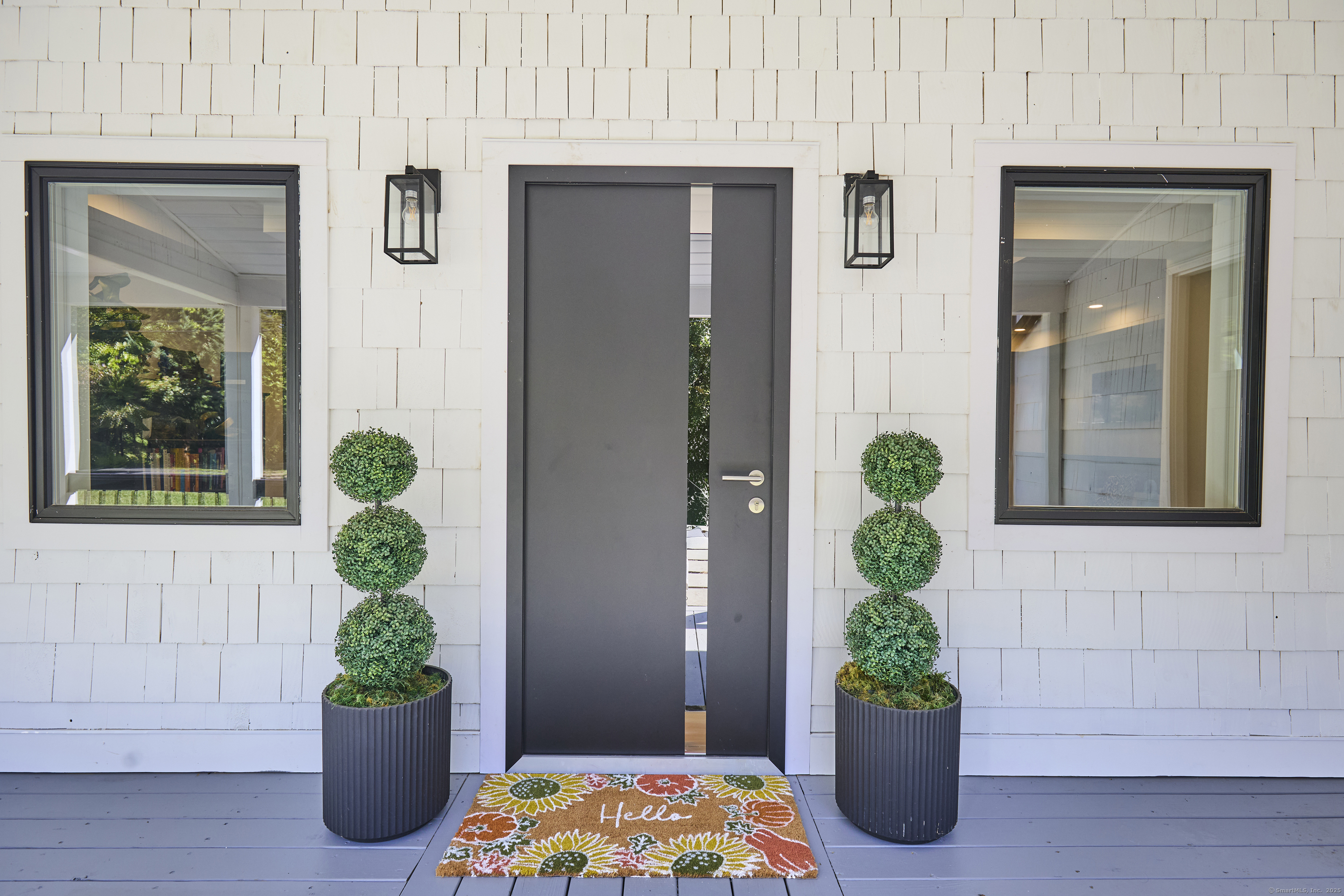 1207 Stillson Road Fairfield, CT 06824 - Photo 4 of 39 a view of a entryway of the house