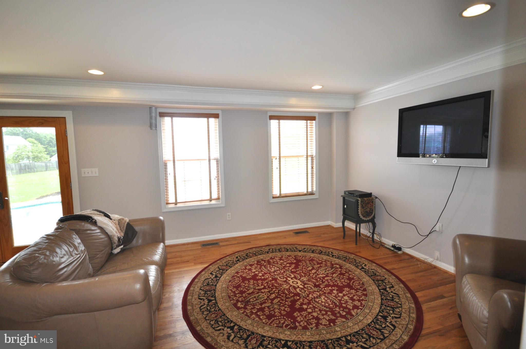 390 Bowie Shop Road Huntingtown, MD 20639 - Photo 12 of 21 Family Room