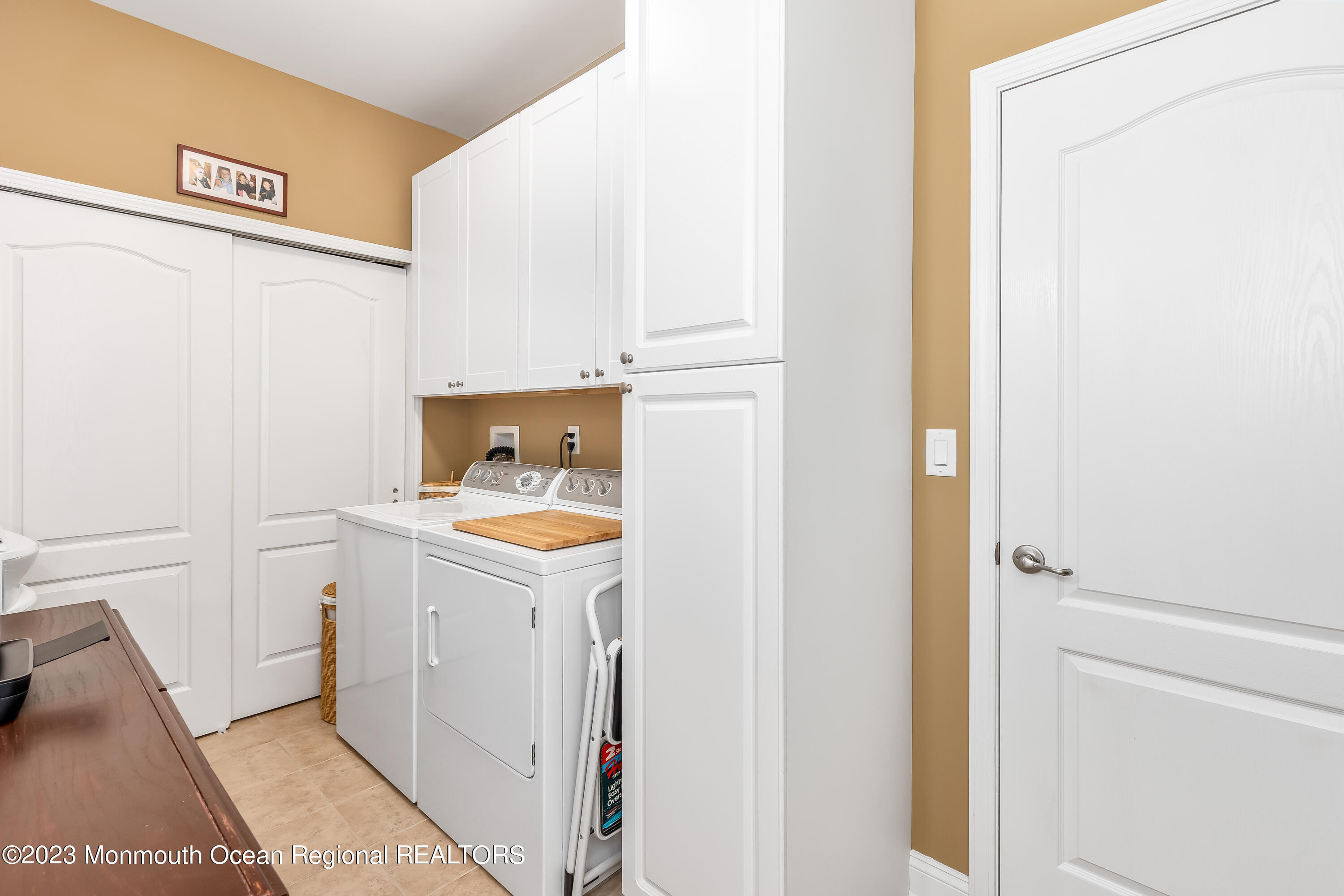 8 Criollo Road Manalapan, NJ 07726 - Photo 16 of 22 8 Criollo rd-15