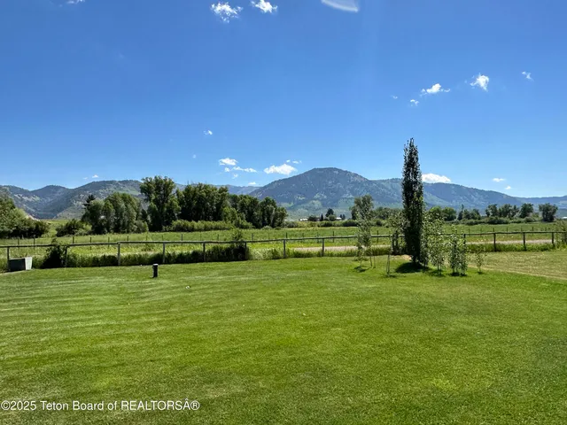 $599,000 | 522 East L Clark Lane, Smoot, WY 83126