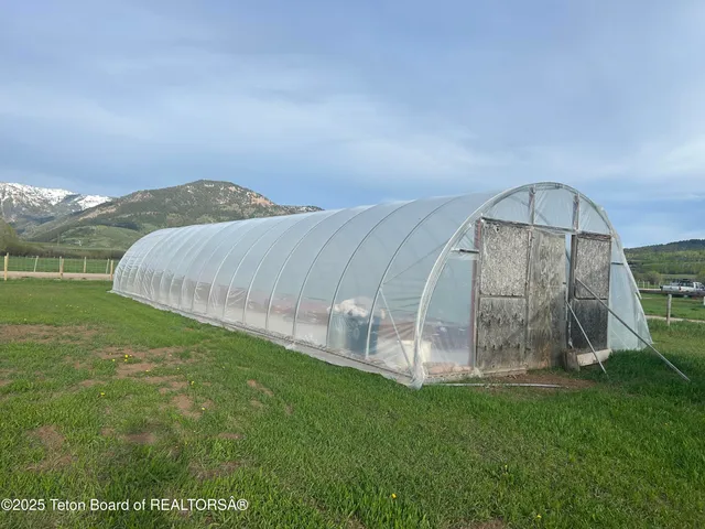 $599,000 | 522 East L Clark Lane, Smoot, WY 83126