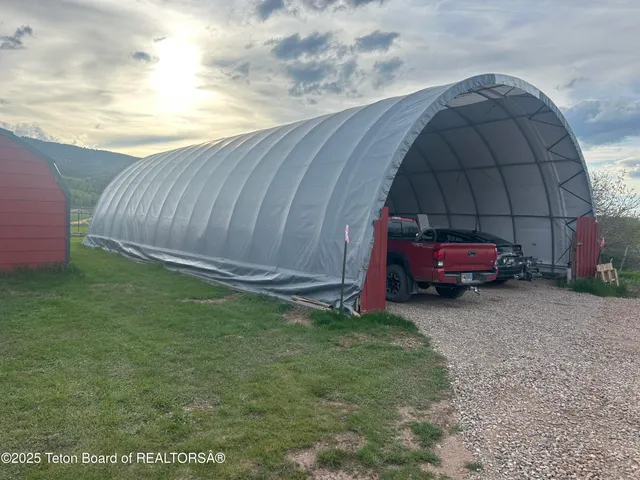 $599,000 | 522 East L Clark Lane, Smoot, WY 83126