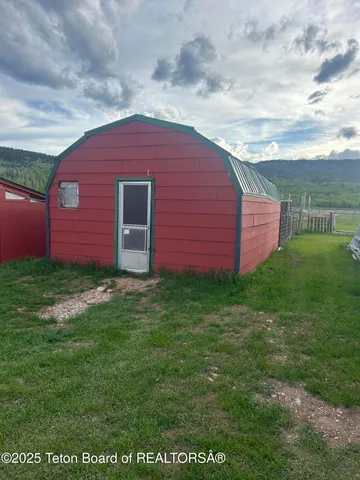 $599,000 | 522 East L Clark Lane, Smoot, WY 83126