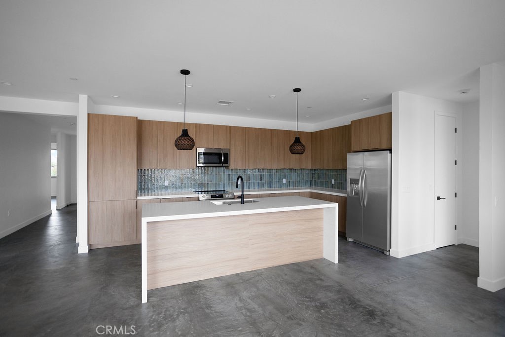 58778 Sun Oro Road Yucca Valley, CA 92284 - Photo 7 of 32