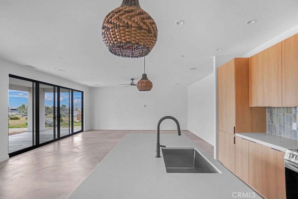 58778 Sun Oro Road Yucca Valley, CA 92284 - Photo 9 of 32