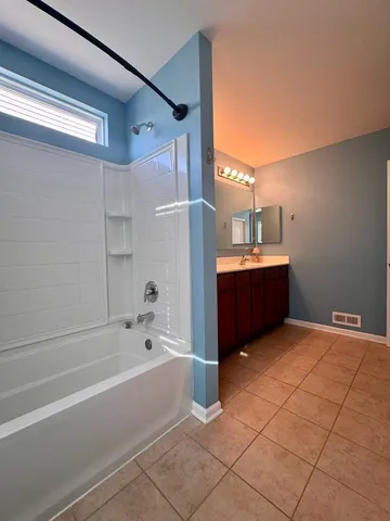 $3,999 | 5734 Oak Ridge Way, Lisle, IL 60532