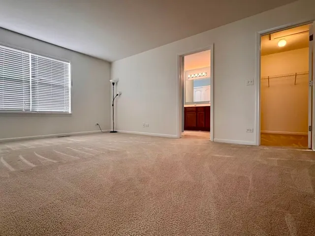 $3,999 | 5734 Oak Ridge Way, Lisle, IL 60532