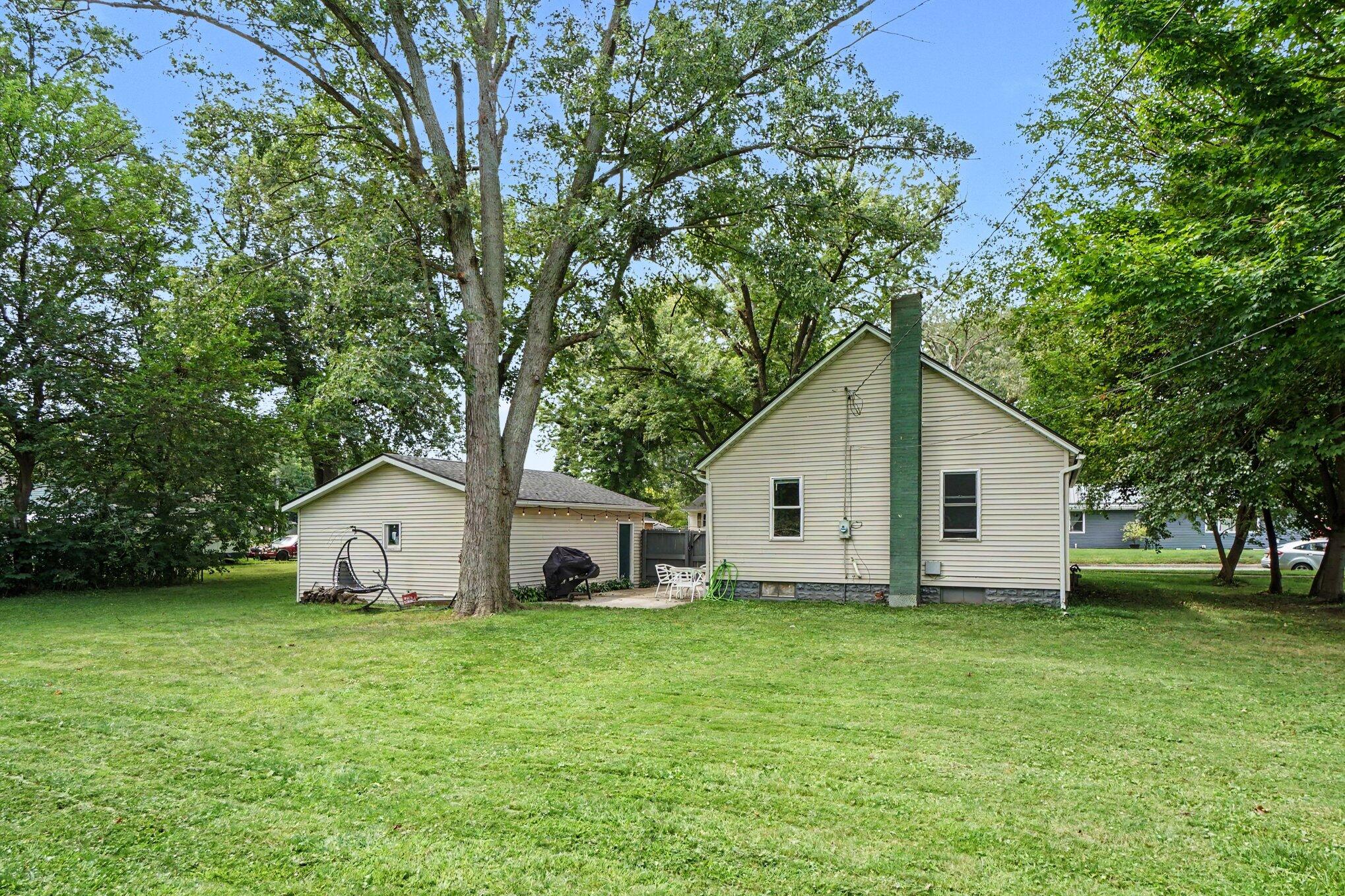 808 South Grant Avenue Three Rivers, MI 49093 - Photo 16 of 16 016_file_3802