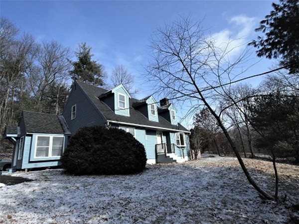 762 Flat Hill Road Lunenburg, MA 01462 - Photo 2 of 18 Gallery Image 2