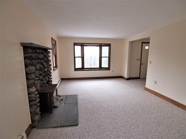 762 Flat Hill Road Lunenburg, MA 01462 - Photo 5 of 18 Gallery Image 5