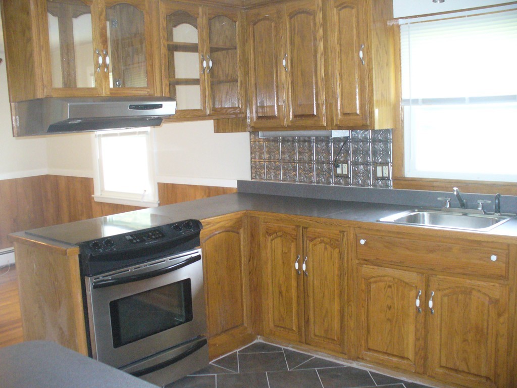22 Birmingham Road Worcester, MA 01606 - Photo 10 of 13 Gallery Image 10