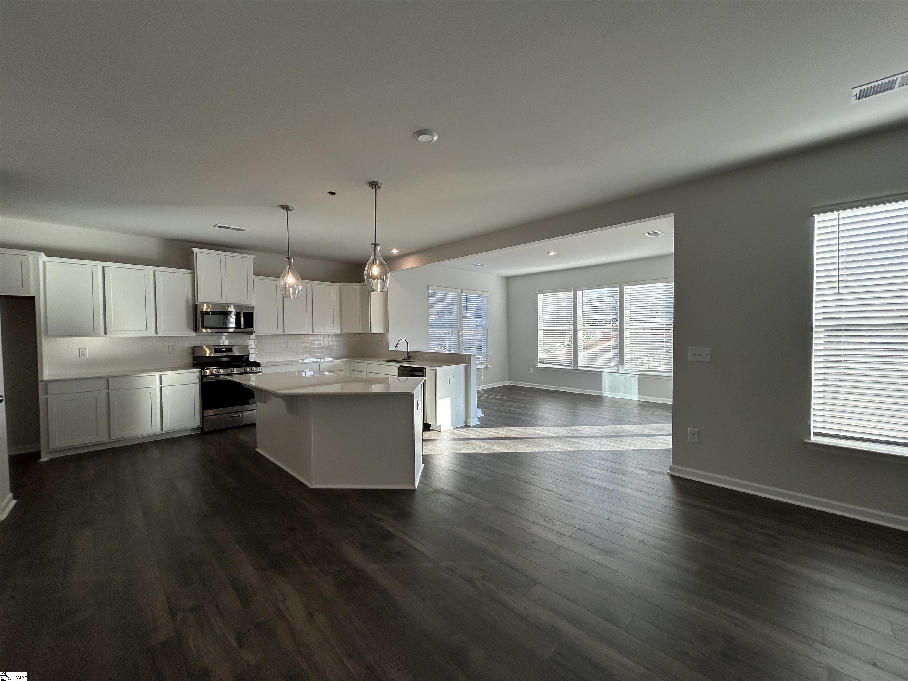 18 Stumphouse Street Greenville, SC 29607 - Photo 12 of 31