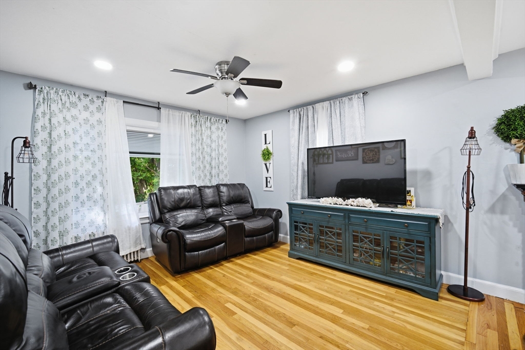 1682 North Main Street Palmer, MA 01069 - Photo 9 of 31