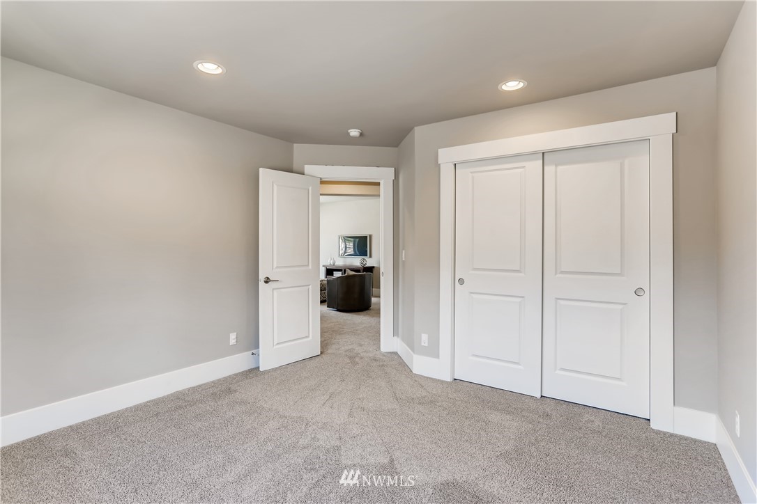 6519 Southeast 7th Place Renton, WA 98059 - Photo 23 of 33