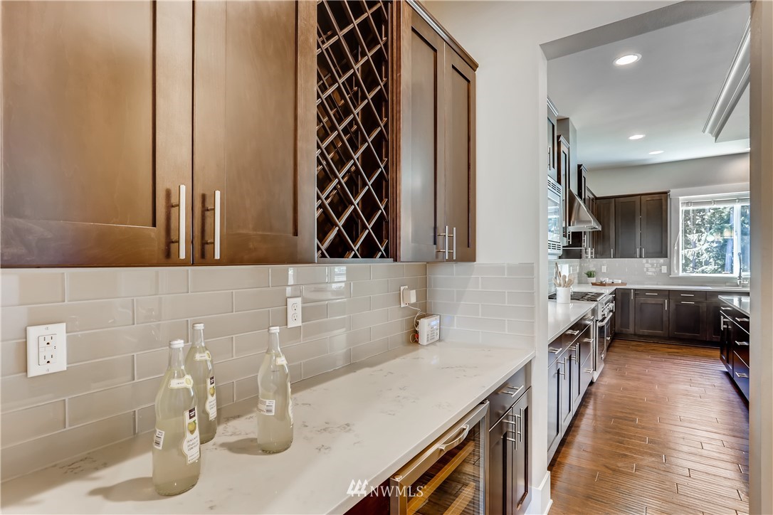 6519 Southeast 7th Place Renton, WA 98059 - Photo 8 of 33