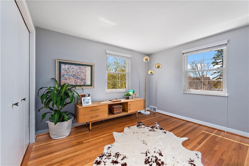 2320 Clearvue Road Pittsburgh, PA 15237 - Photo 17 of 24 Gallery Image 17