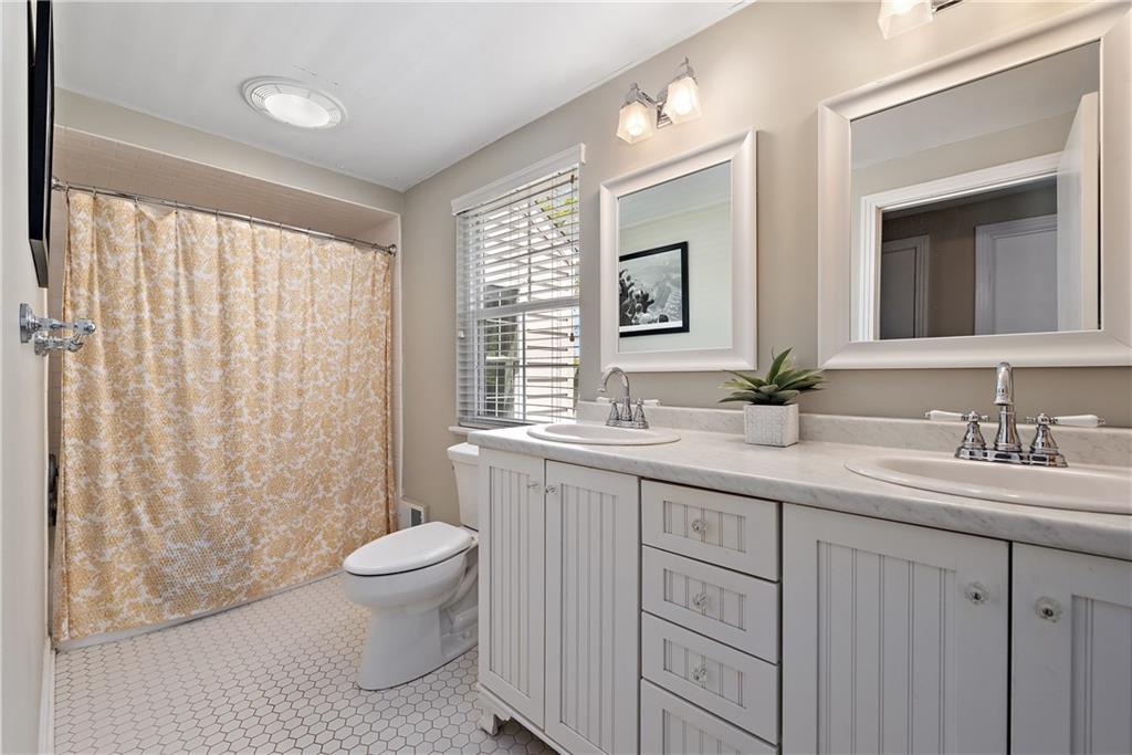 2320 Clearvue Road Pittsburgh, PA 15237 - Photo 19 of 24 Gallery Image 19
