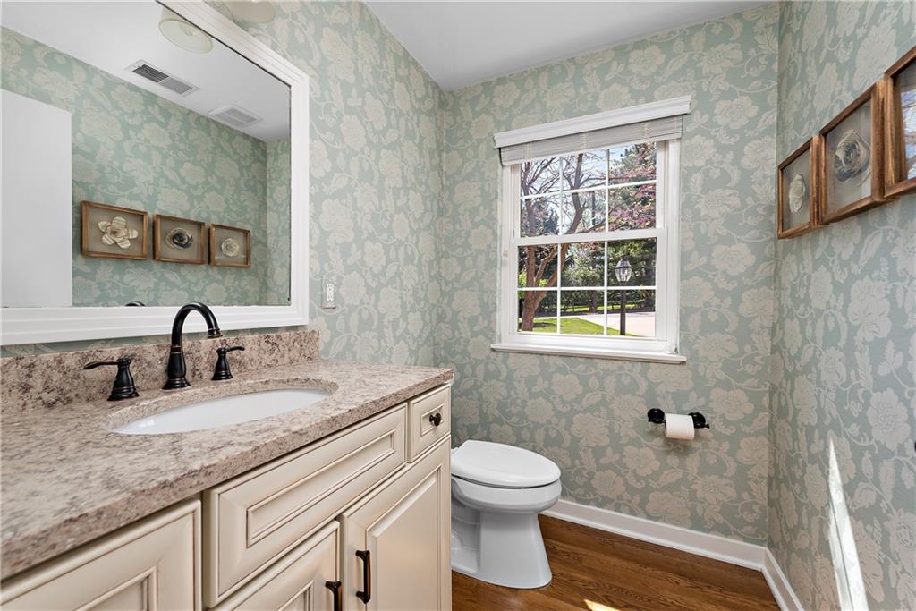 2320 Clearvue Road Pittsburgh, PA 15237 - Photo 9 of 24 Gallery Image 9