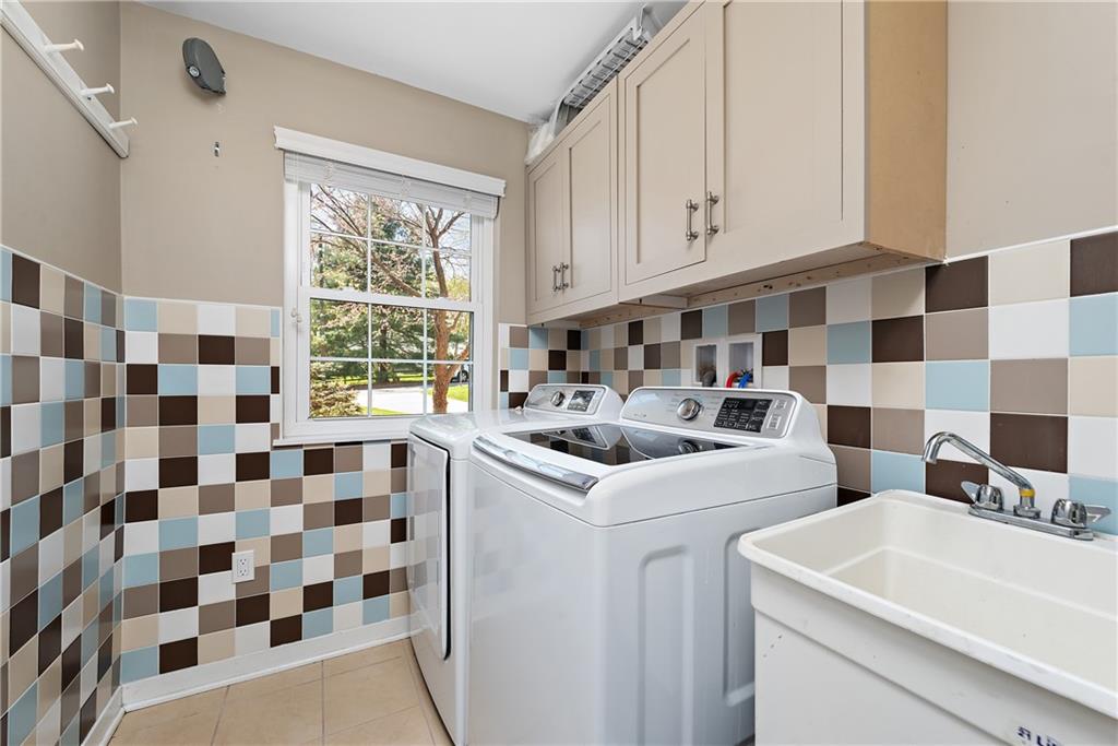 2320 Clearvue Road Pittsburgh, PA 15237 - Photo 10 of 24 Gallery Image 10
